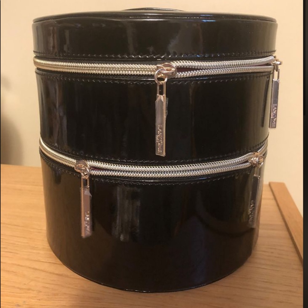 New two tier patent makeup bag/case